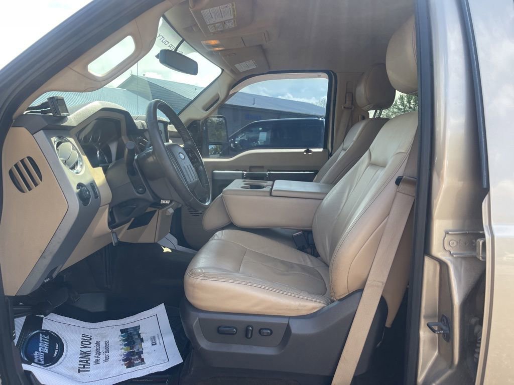 Used 2014 Ford F250 Lariat w/ Chrome Package image 17