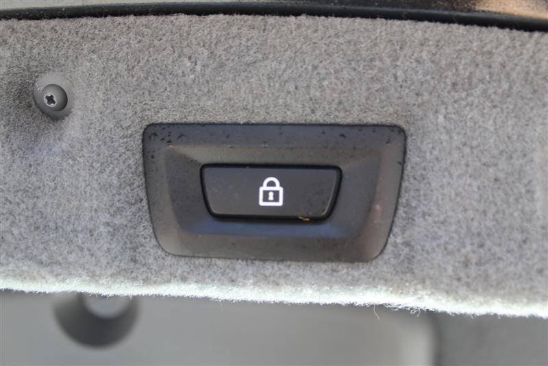Used 2015 BMW 740Li RWD image 30