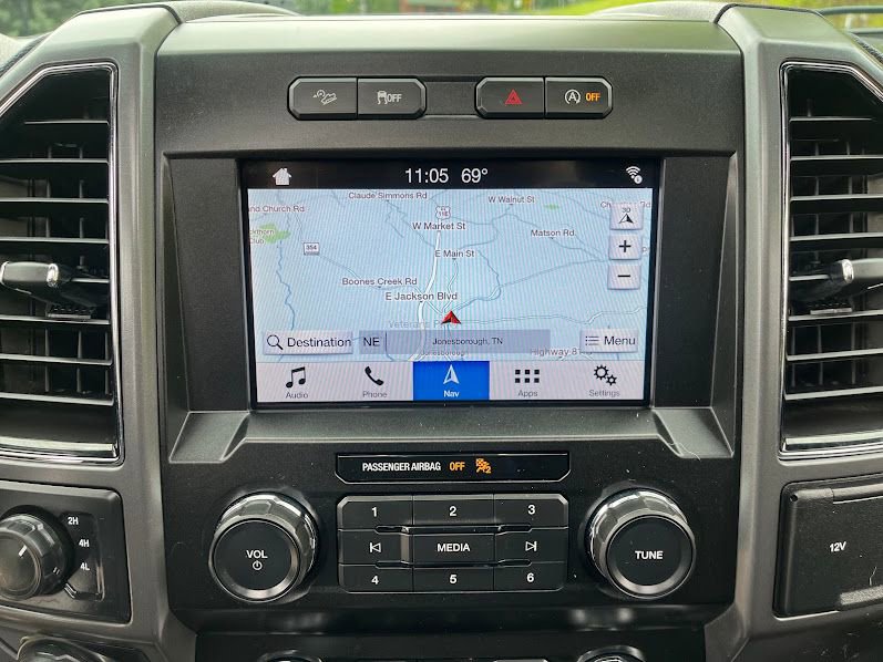 Used 2019 Ford F150 XLT w/ Equipment Group 302A Luxury AWD/4WD image 18