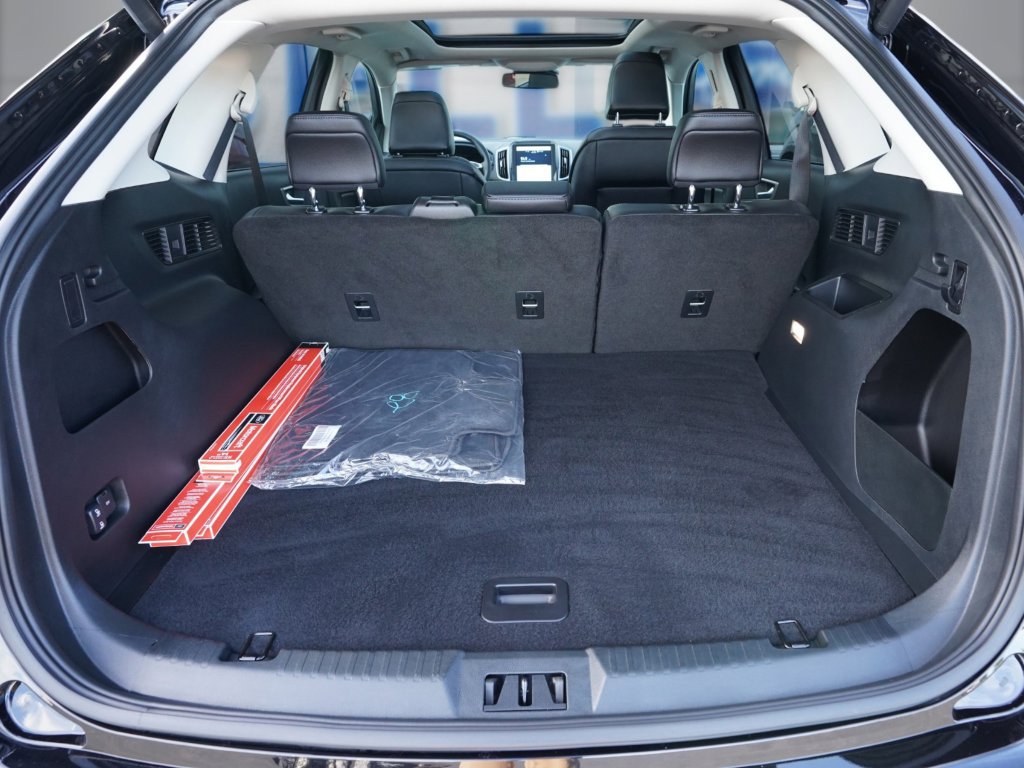 Certified 2024 Ford Edge SEL w/ Convenience Package AWD/4WD image 25