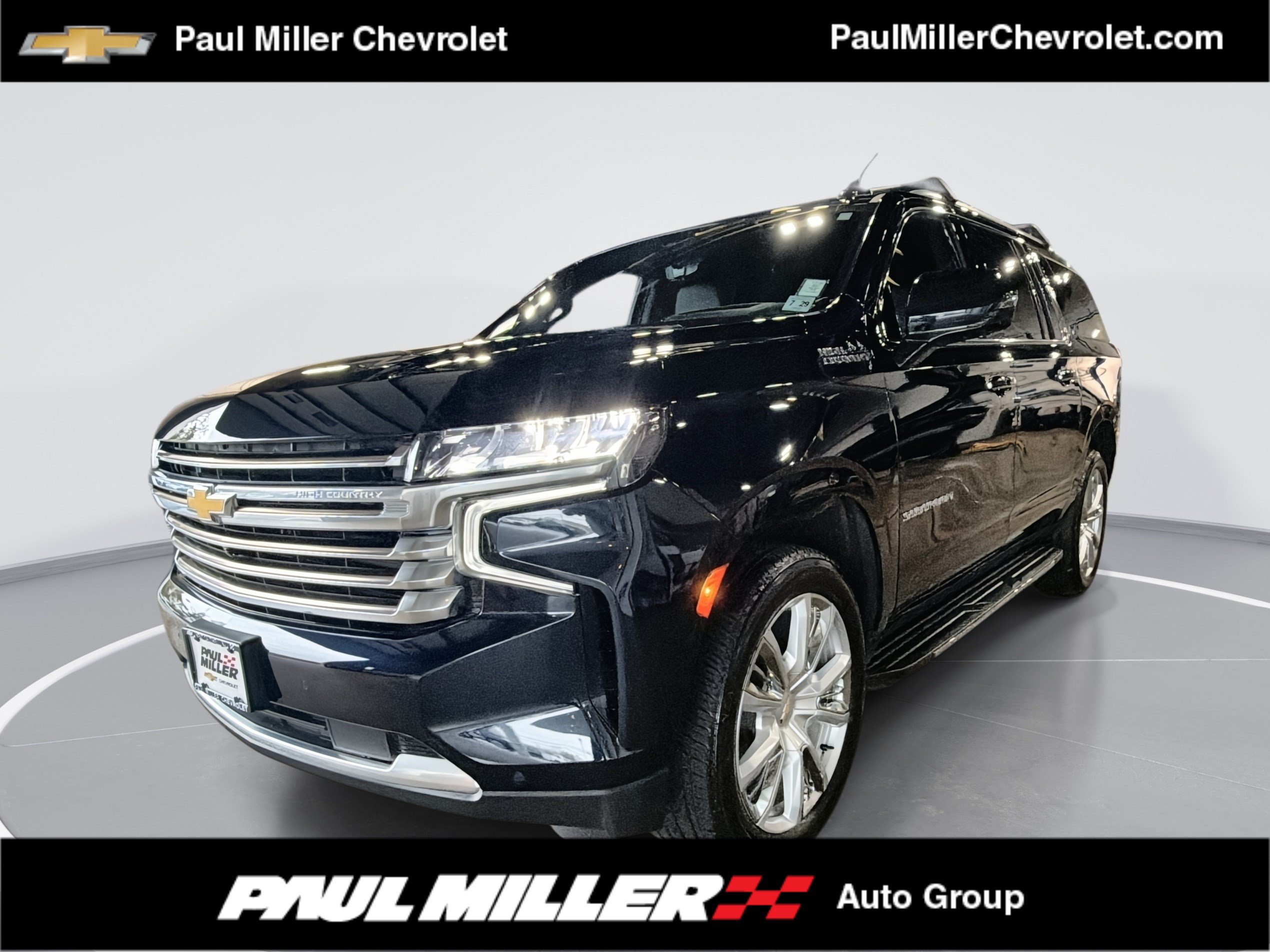 Certified 2024 Chevrolet Suburban High Country AWD/4WD image 1