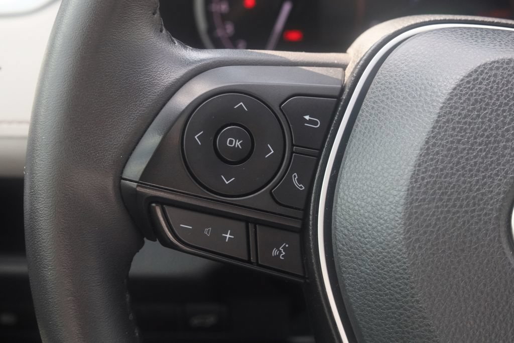 Used 2024 Toyota RAV4 XLE Premium FWD image 6