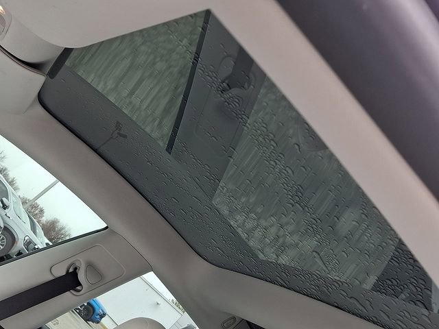 Used 2019 Tesla Model 3 Long Range image 16