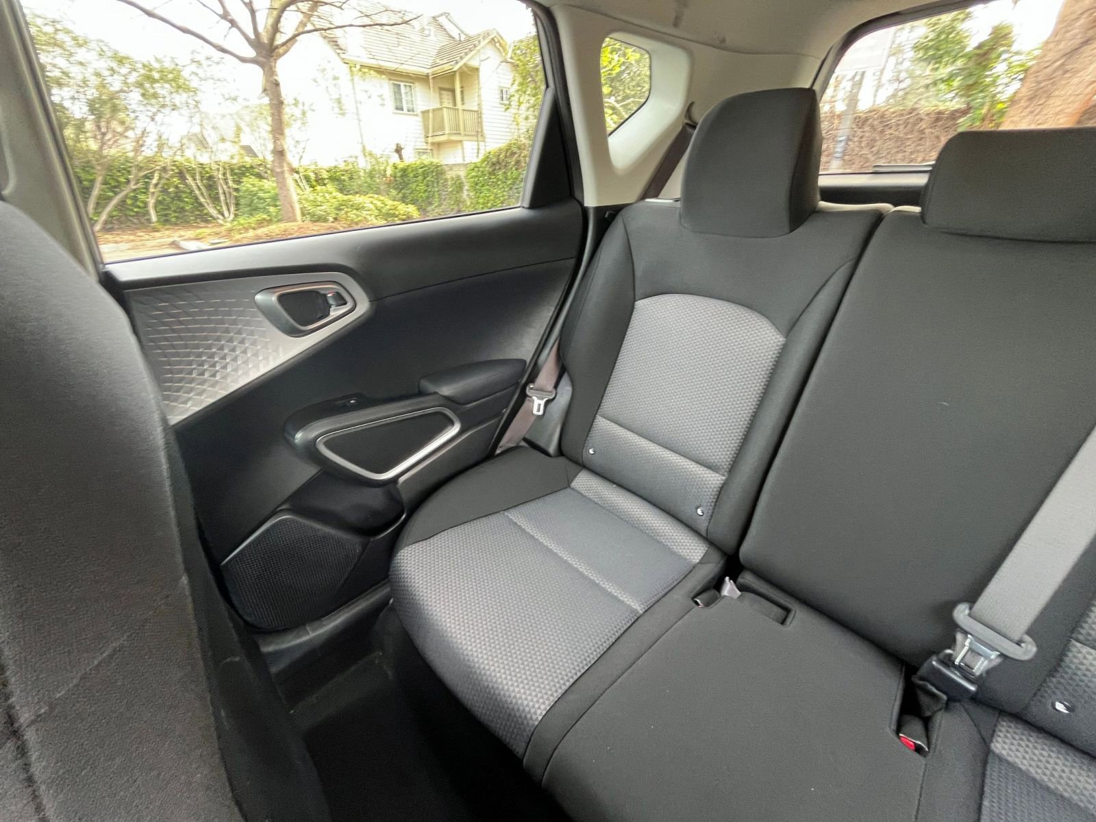 Used 2025 Kia Soul LX w/ LX Technology Package image 37