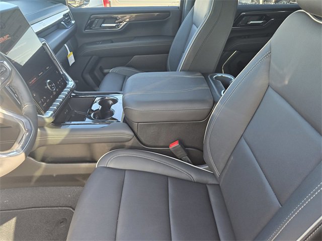 New 2026 GMC Yukon XL Elevation image 17