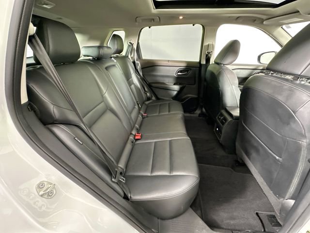 Used 2023 Nissan Rogue SL w/ SL Premium Package image 28