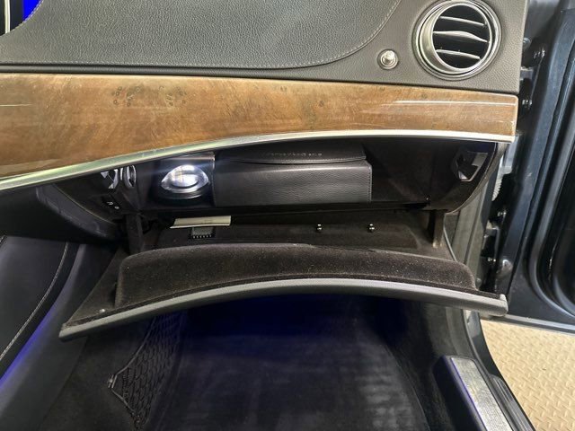 Used 2016 Mercedes-Benz S 550 4MATIC Sedan image 36