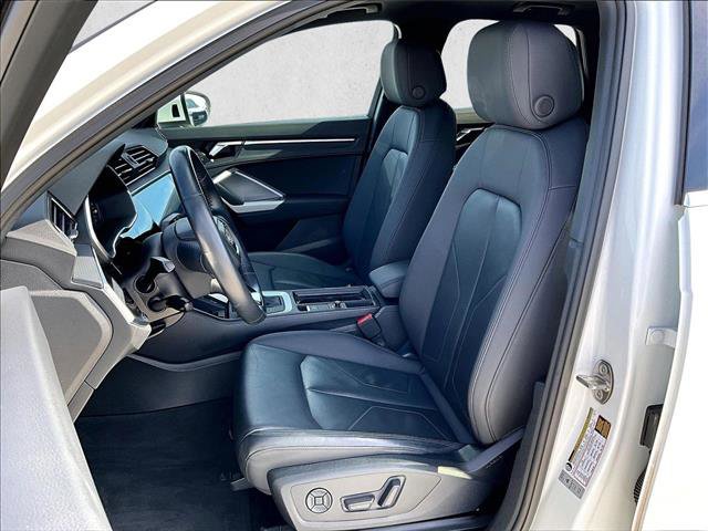 Used 2020 Audi Q3 2.0T Prestige w/ Prestige Package image 27