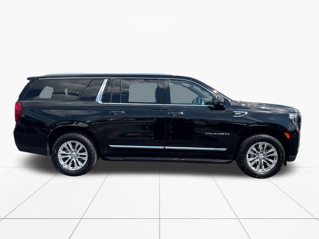 Used 2023 GMC Yukon XL SLT w/ SLT Premium Package AWD/4WD image 7