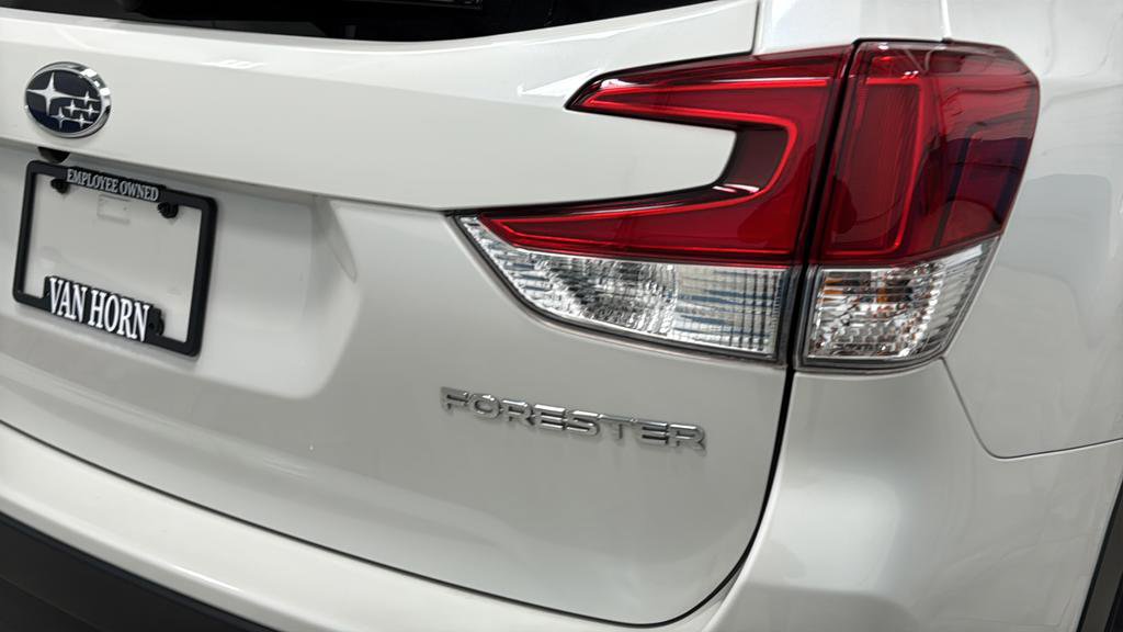 Used 2022 Subaru Forester Premium image 37