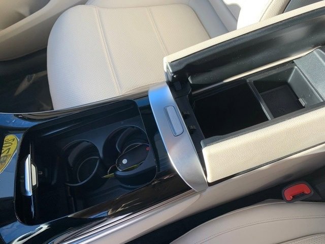 Used 2025 Mercedes-Benz GLC 300 4MATIC image 22