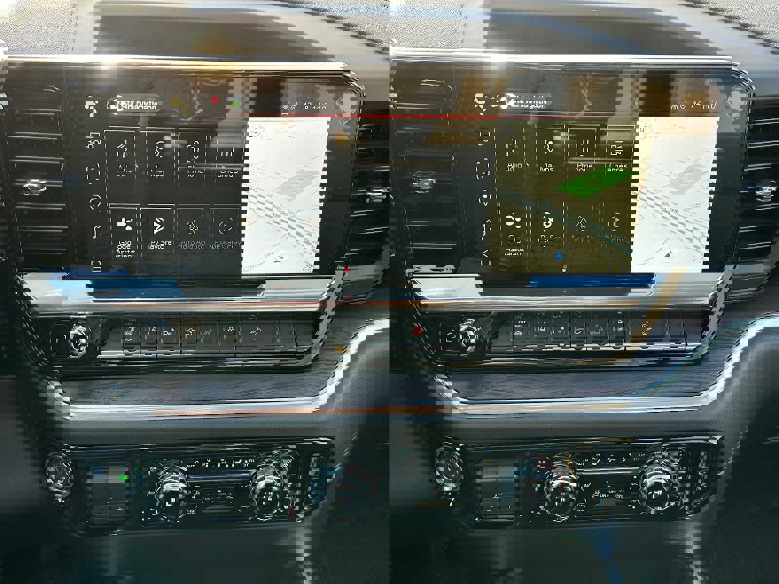 New 2026 GMC Sierra 2500 SLT image 25