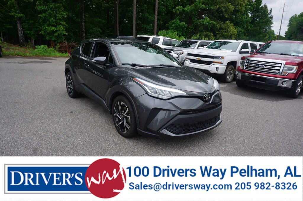 Used 2021 Toyota C-HR XLE FWD image 1
