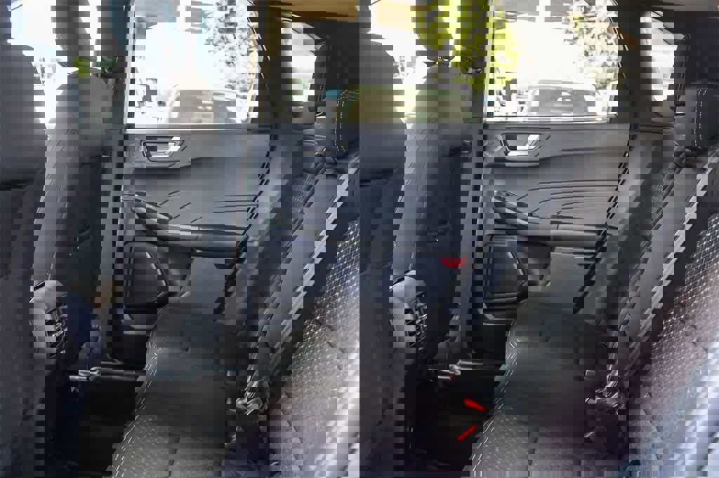 Used 2023 Ford Escape Active w/ Tech Pack #2 image 18