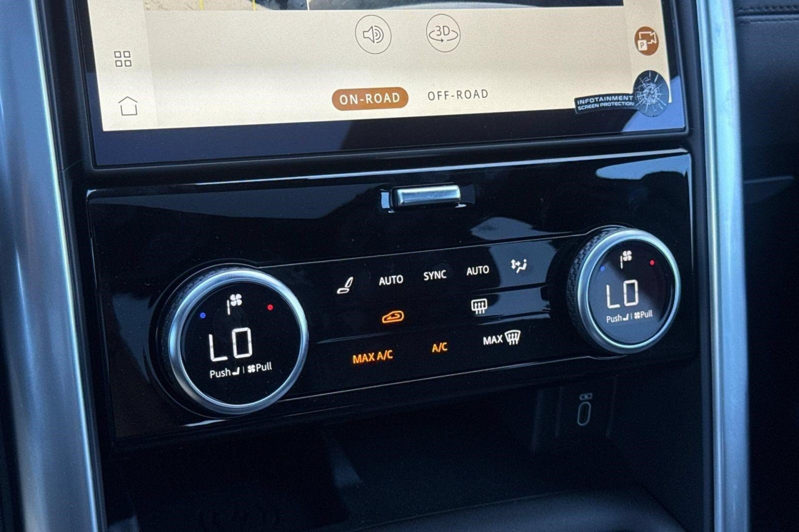 New 2026 Land Rover Discovery S AWD/4WD image 19