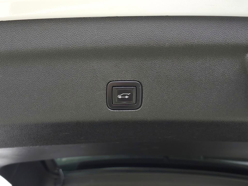 Used 2021 Chevrolet Tahoe Premier AWD/4WD image 10