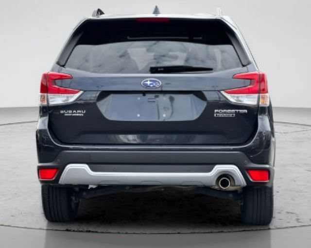 Used 2019 Subaru Forester Touring AWD/4WD image 14