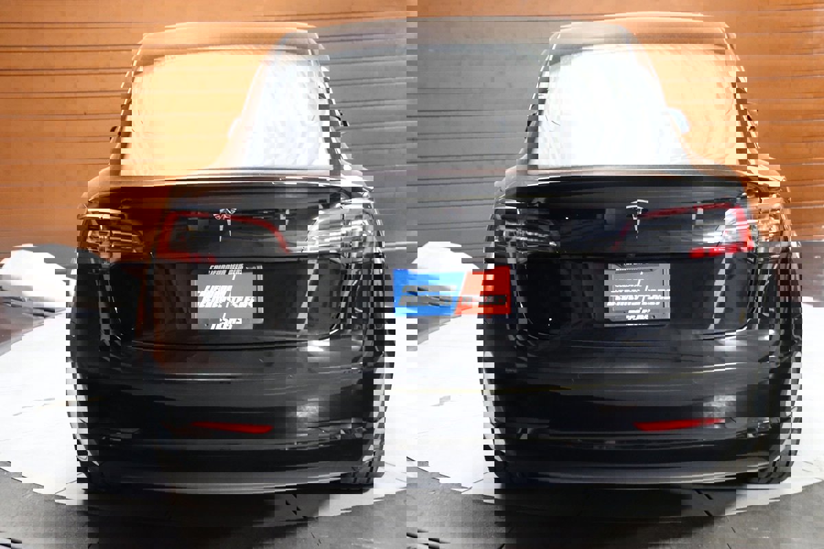 Used 2023 Tesla Model 3 Standard Range image 12