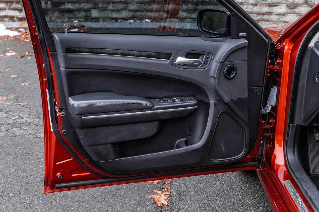 Used 2021 Chrysler 300 Touring L image 21