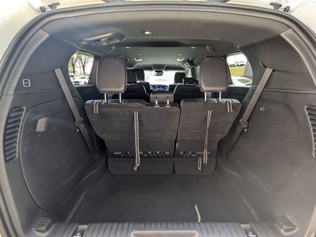 Used 2025 Chrysler Pacifica Select image 27
