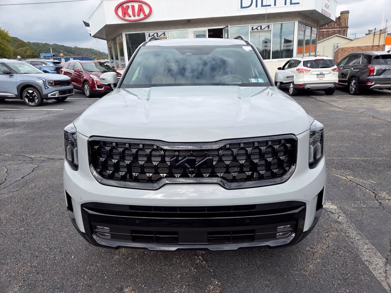 Used 2025 Kia Telluride SX Prestige X-Pro AWD/4WD image 2