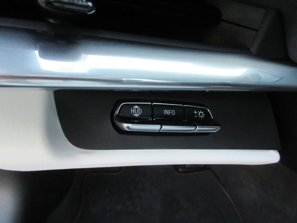 Certified 2023 Chevrolet Corvette Stingray Premium Conv w/ Z51 Performance Package image 20