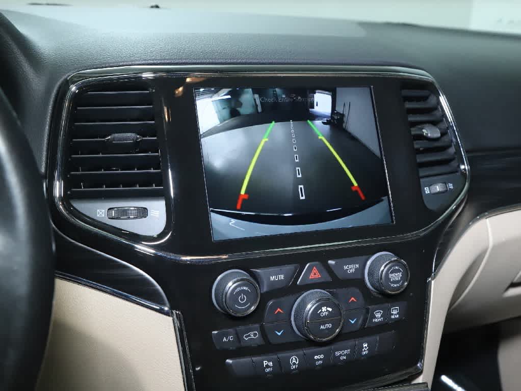 Used 2021 Jeep Grand Cherokee Limited w/ Luxury Group II AWD/4WD image 29