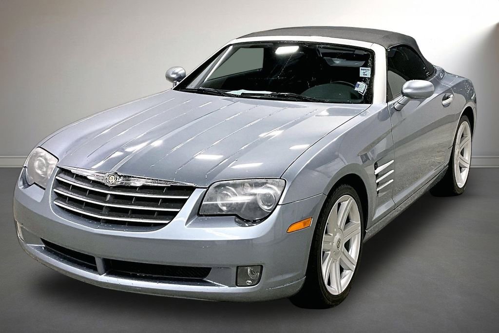 Used 2005 Chrysler Crossfire Limited image 3