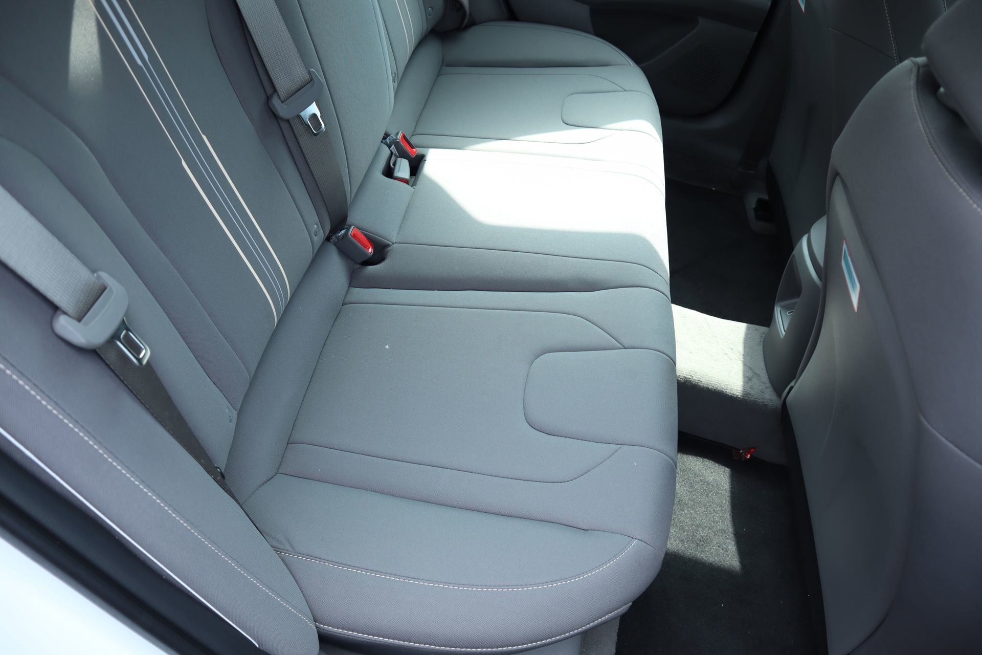 New 2025 Hyundai Elantra Sport w/ Cargo Package image 10