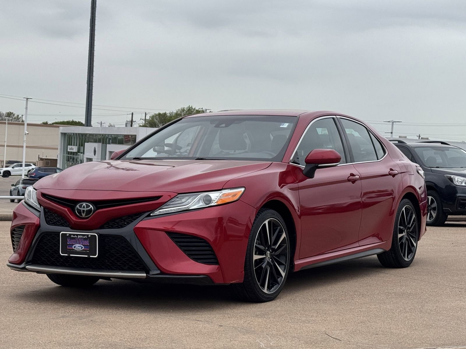 Used 2020 Toyota Camry XSE image 8