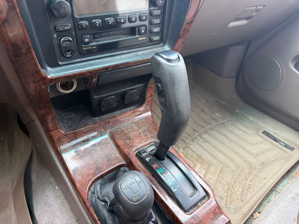 Used 2000 Toyota 4Runner Limited AWD/4WD image 26