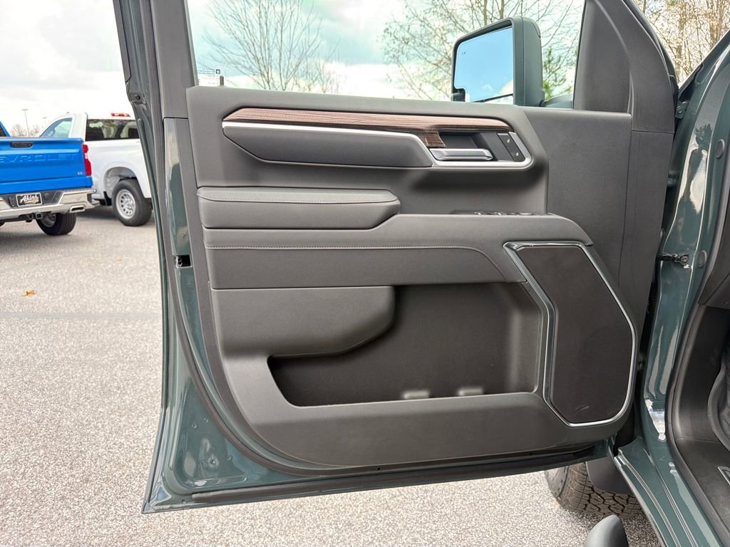 New 2025 Chevrolet Silverado 2500 LT w/ All Star Edition image 15