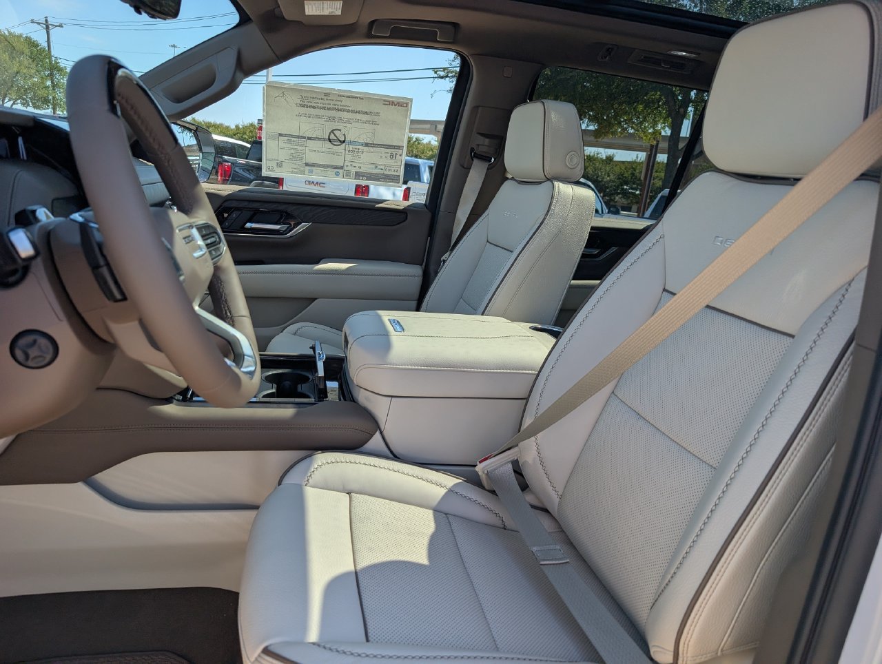 New 2027 GMC Yukon Denali w/ Advanced Technology Package AWD/4WD image 18