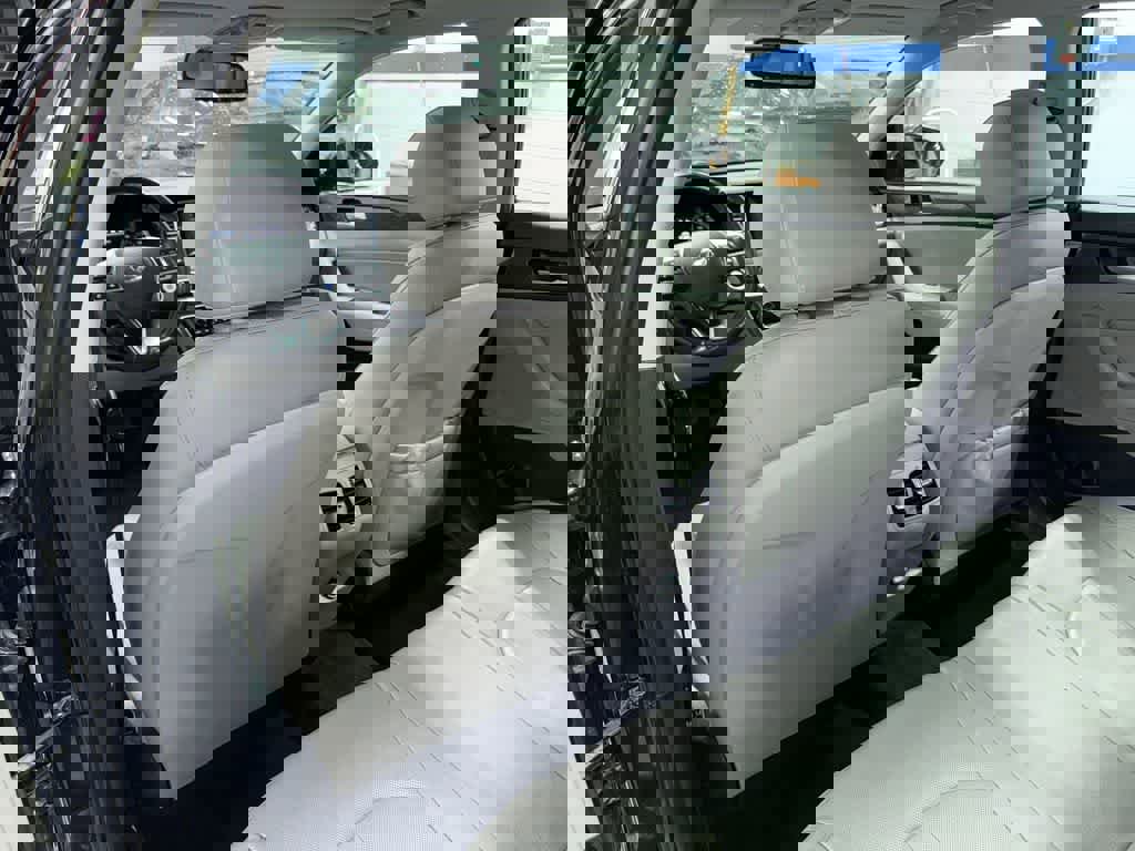 Used 2018 Hyundai Sonata Limited w/ Cargo Package image 27