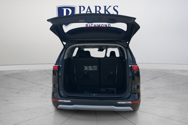Used 2024 Kia Carnival EX FWD image 20