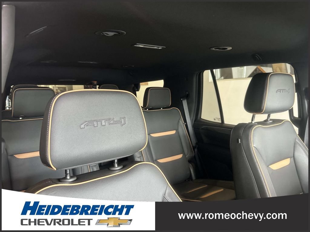 Used 2024 GMC Yukon AT4 w/ Technology Package AWD/4WD image 38