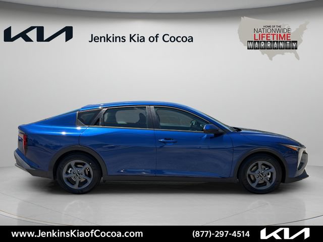 New 2026 Kia K4 FWD image 3