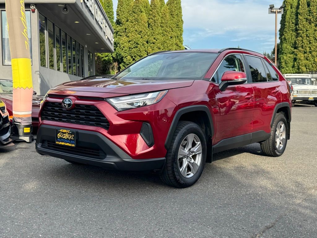 Used 2022 Toyota RAV4 XLE image 8