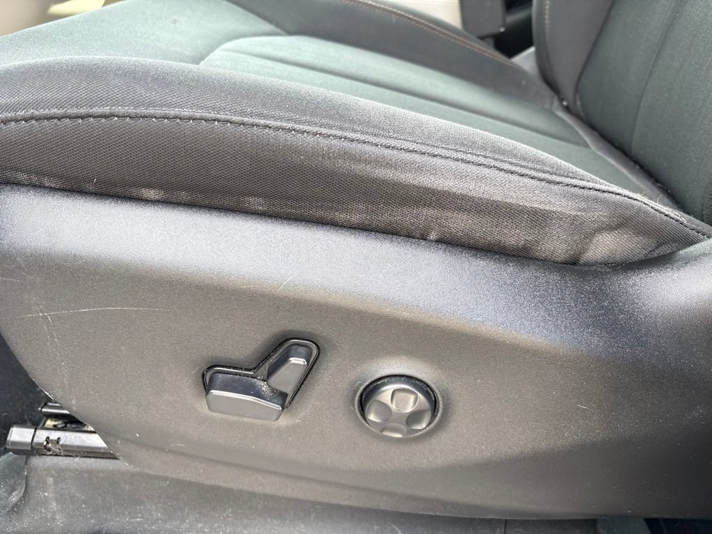 Used 2018 Chrysler Pacifica Touring Plus FWD image 16