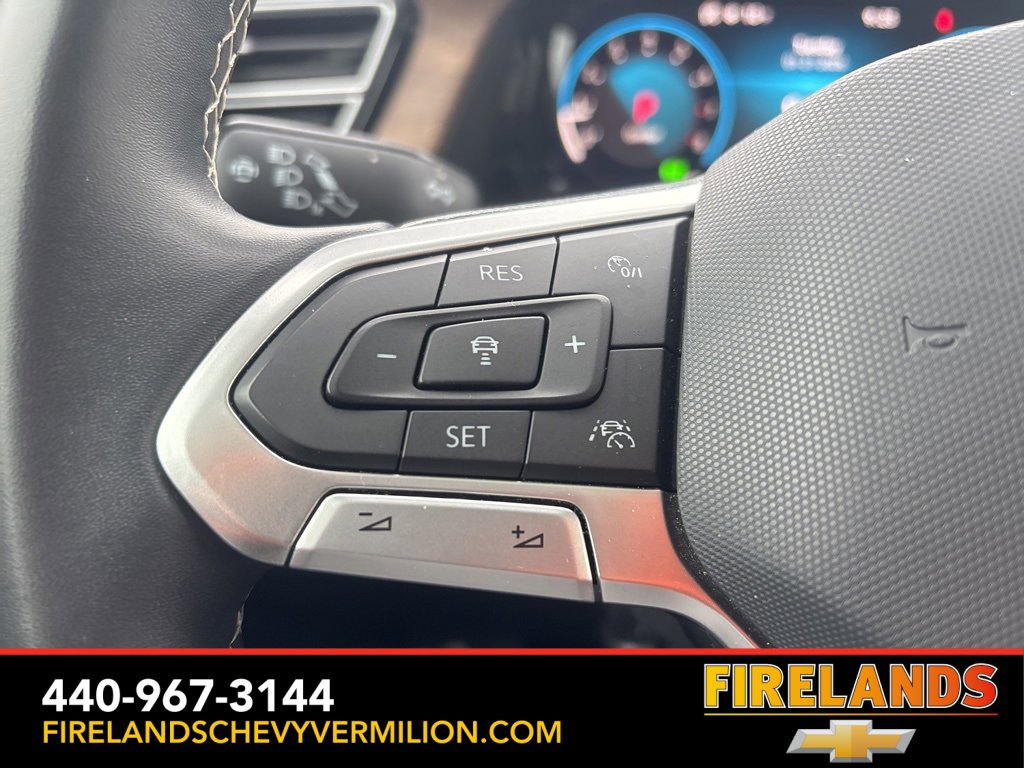 Used 2024 Volkswagen Atlas SE w/ Panoramic Sunroof Package image 15