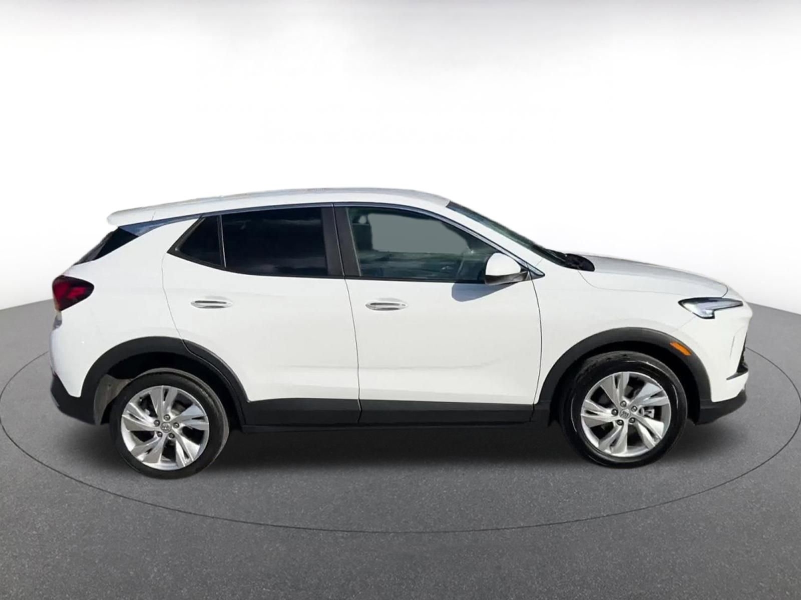 Used 2025 Buick Encore GX Preferred FWD image 16