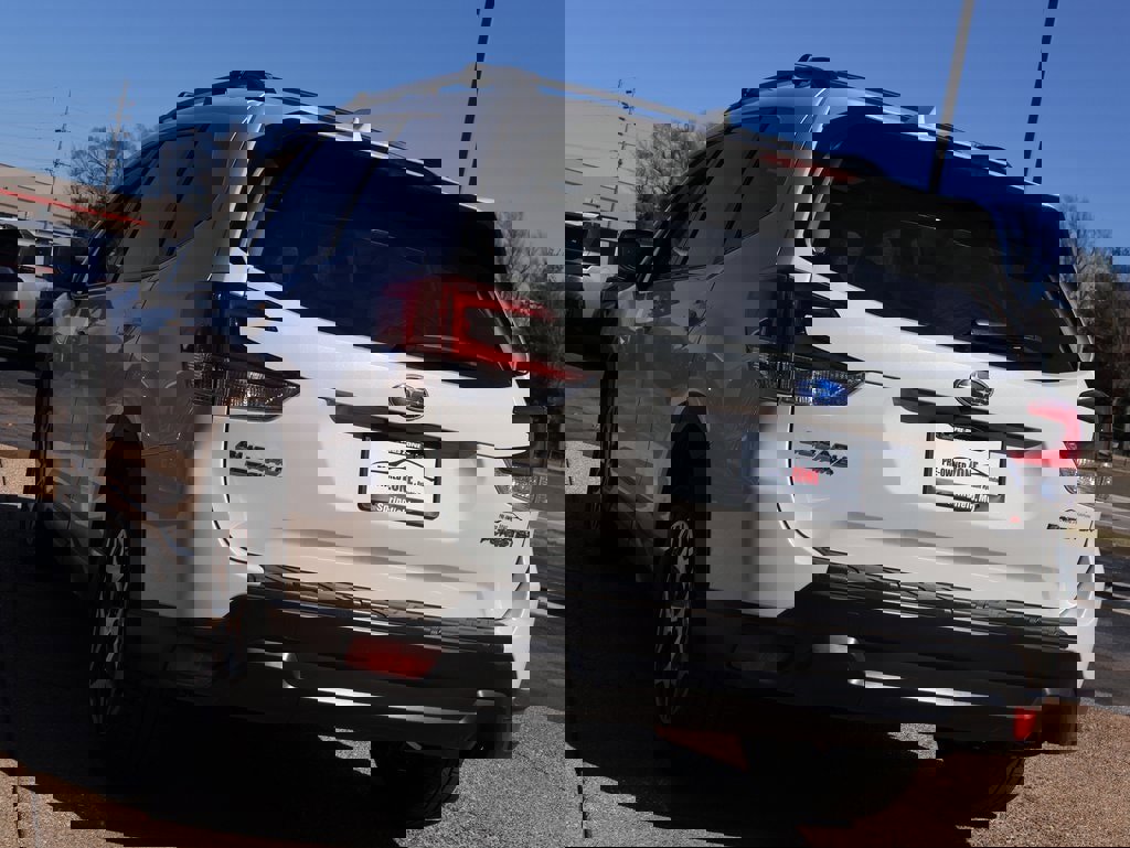 Used 2020 Subaru Forester Premium image 4