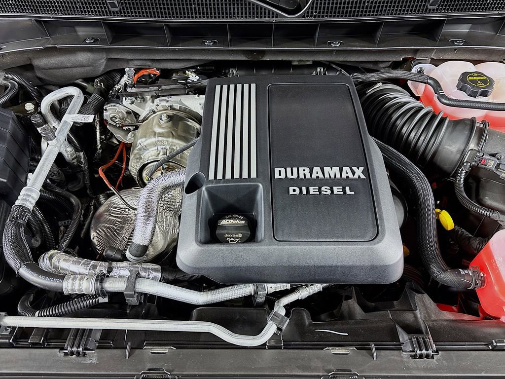 New 2026 GMC Yukon AT4 Ultimate w/ LPO, Floor Liner Package image 33