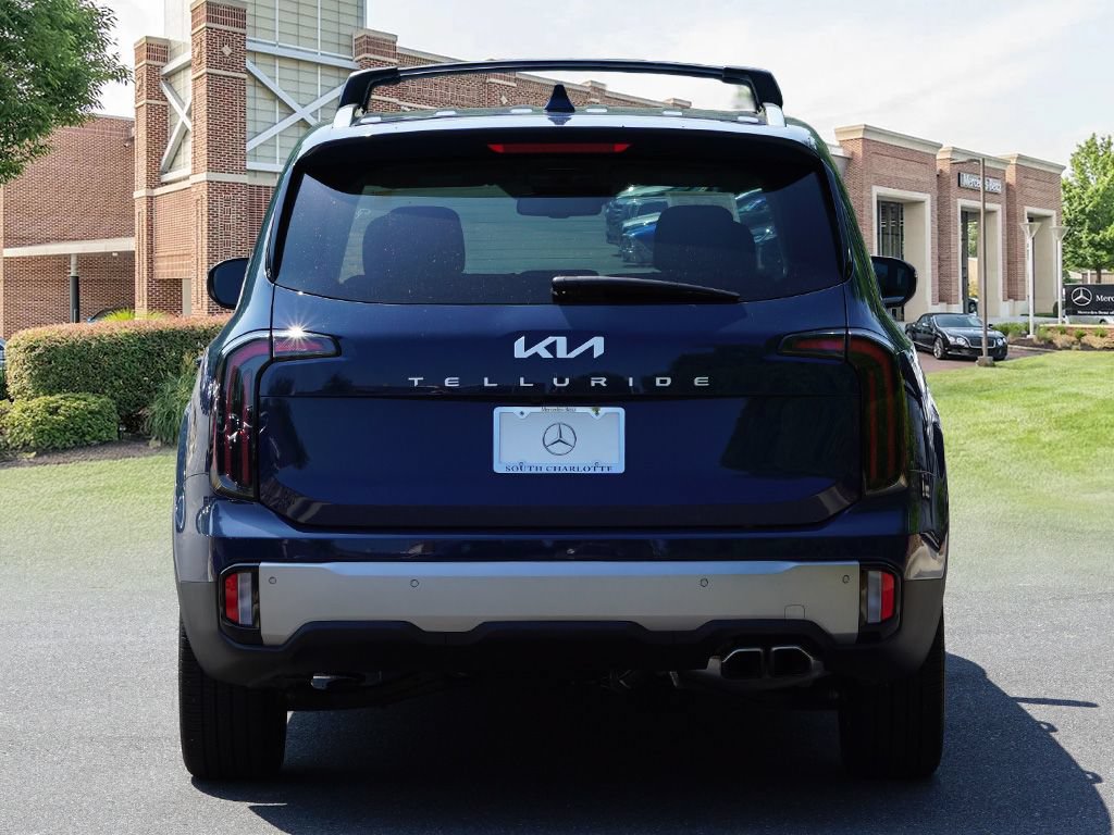 Used 2025 Kia Telluride EX w/ EX Captain's Chair Package FWD image 5