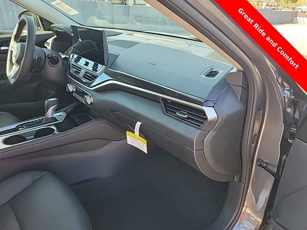 New 2025 Nissan Altima 2.5 SR w/ SR Premium Package image 39
