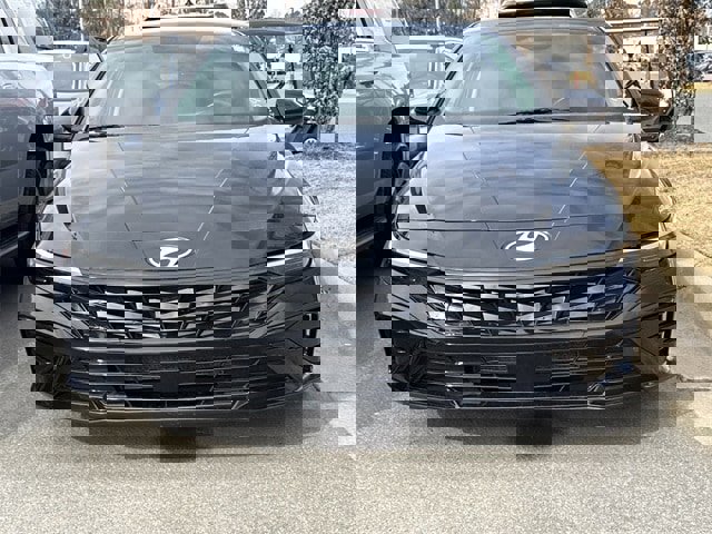 Used 2024 Hyundai Elantra SEL image 4