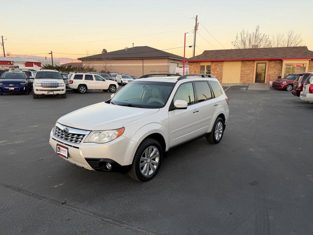 Used 2012 Subaru Forester 2.5X Limited image 2