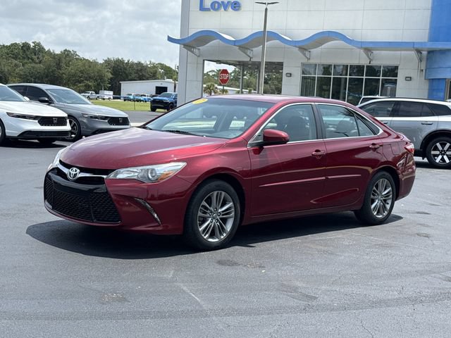 Used 2017 Toyota Camry SE FWD image 12
