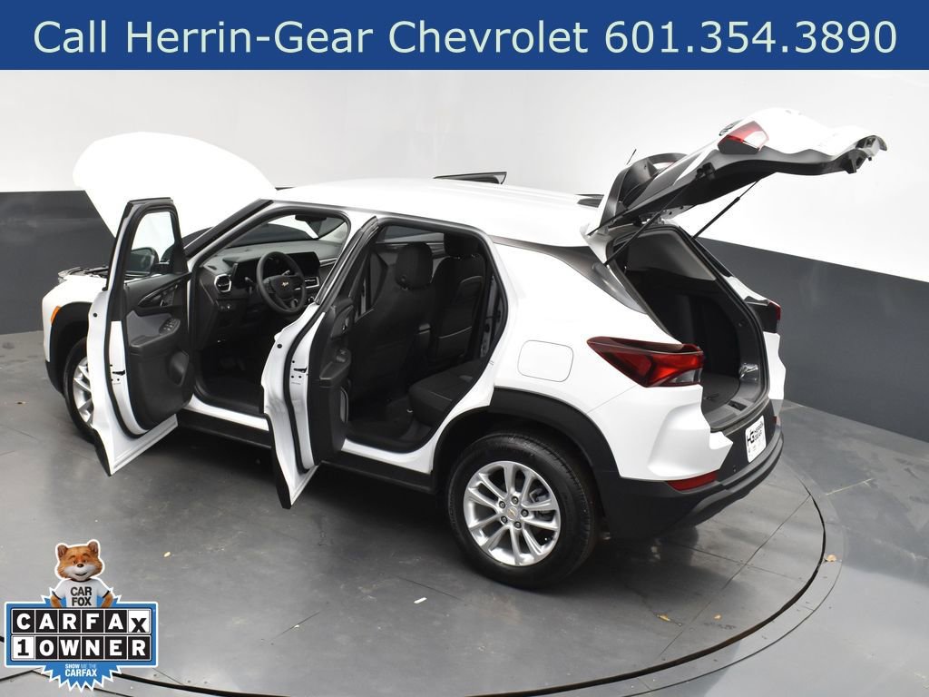 Used 2025 Chevrolet TrailBlazer LS w/ LS Convenience Package FWD image 48
