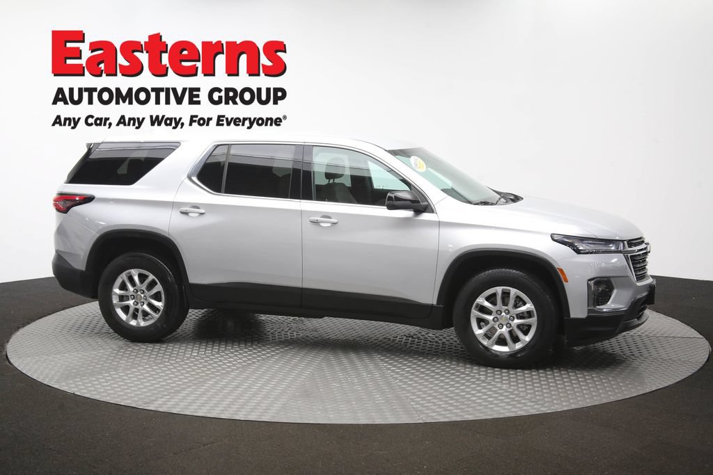 Used 2022 Chevrolet Traverse LS AWD/4WD image 45